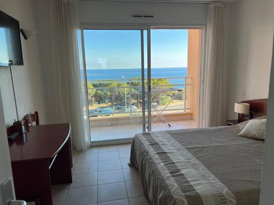 Apartment Bel App T2 En Bord De Vue Sanquinaires Piscine Ajaccio (Corsica)